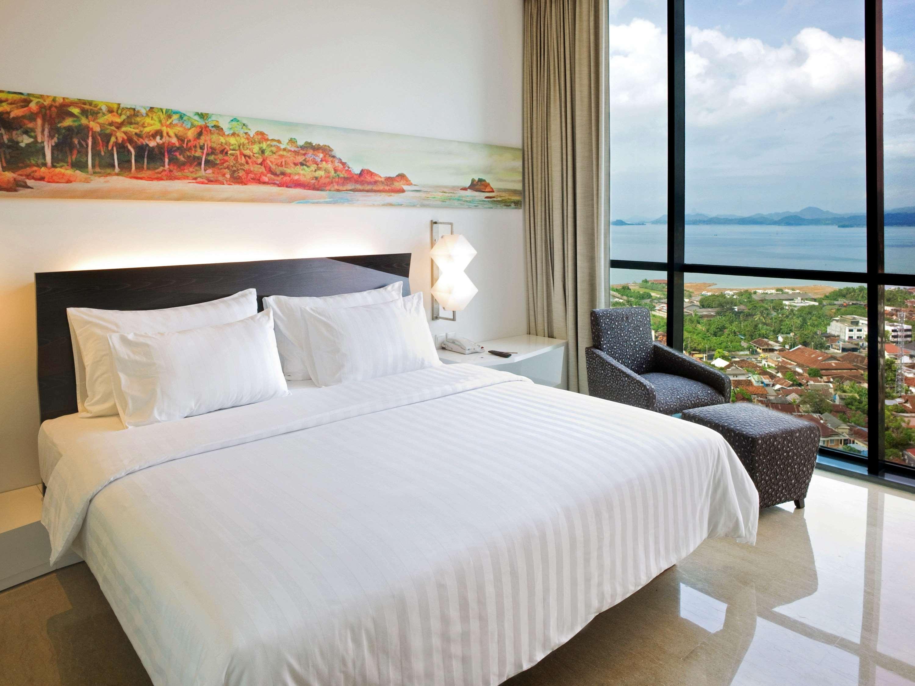 Novotel Lampung Bandar Lampung Exterior foto