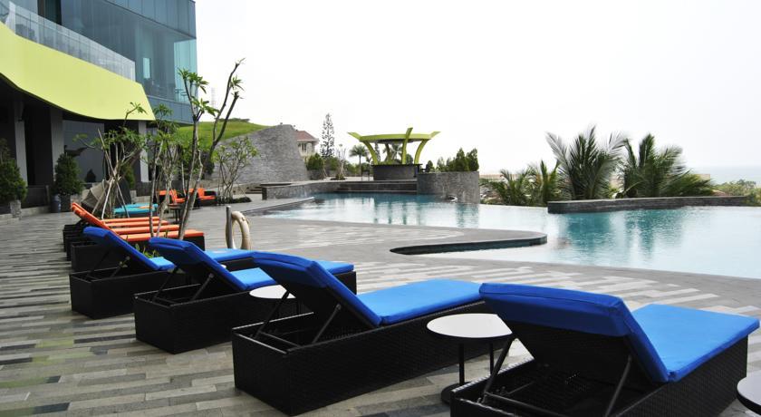 Novotel Lampung Bandar Lampung Exterior foto