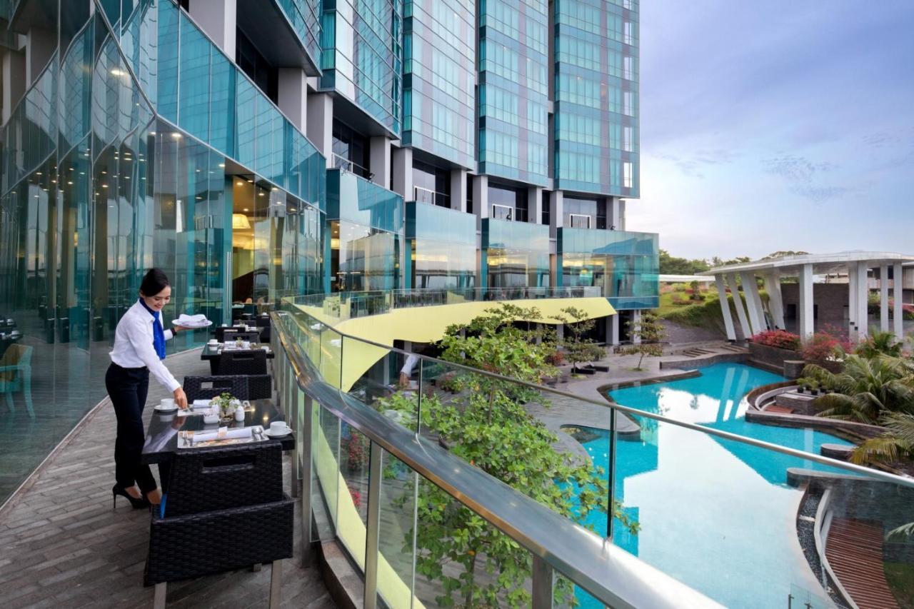 Novotel Lampung Bandar Lampung Exterior foto