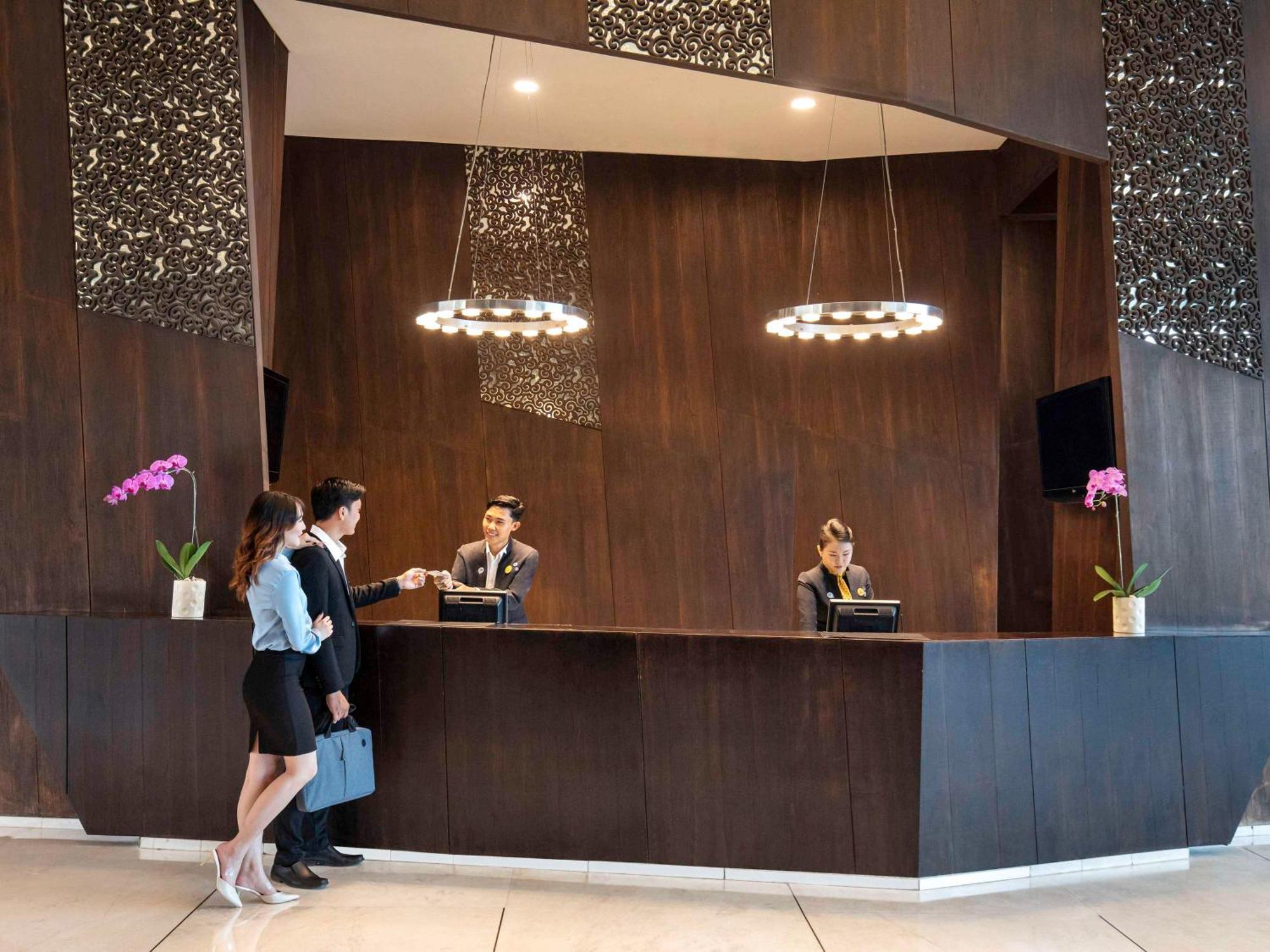 Novotel Lampung Bandar Lampung Exterior foto
