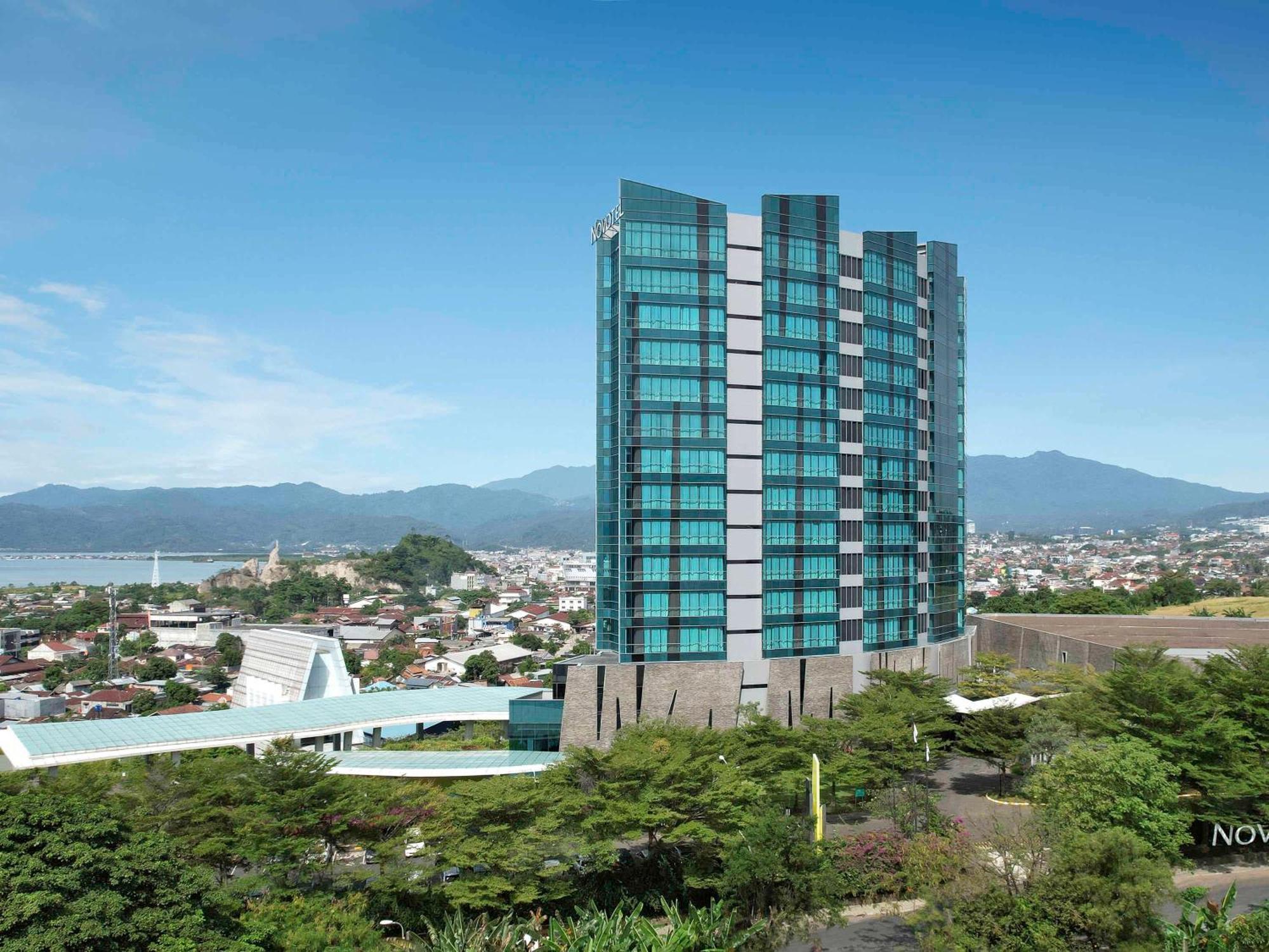 Novotel Lampung Bandar Lampung Exterior foto